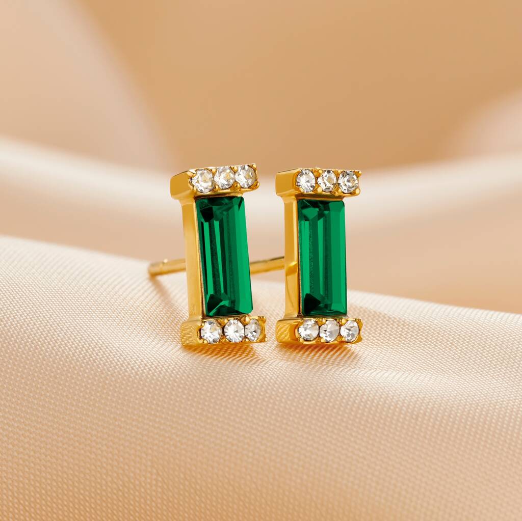 Pendientes de oro amarillo con esmeraldas
