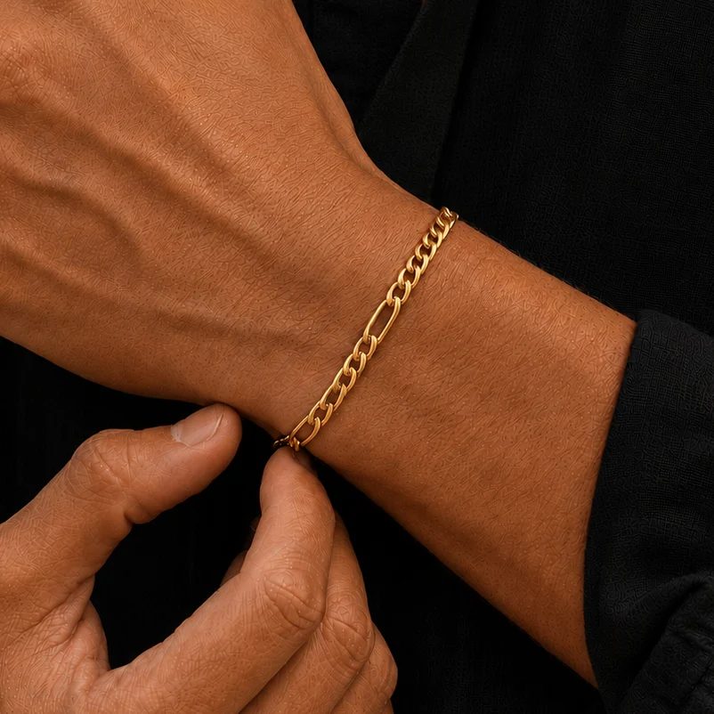 Pulsera de oro de hombre de eslabón fígaro